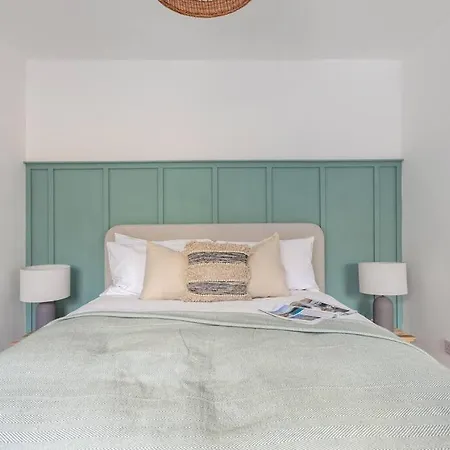 Stylish Private Parking Apartament